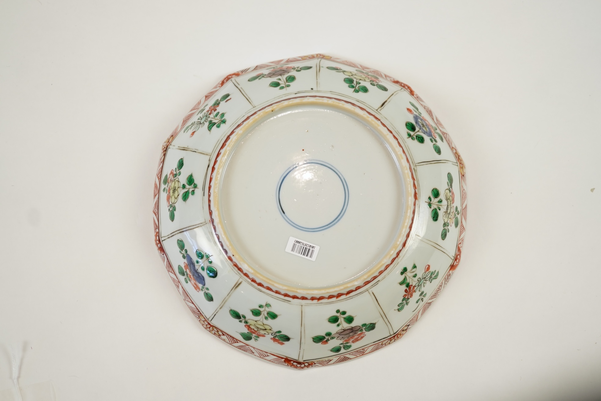 A Chinese famille verte decagonal dish, Kangxi period